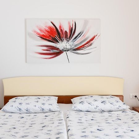 Guest House Marica Ровинь Экстерьер фото